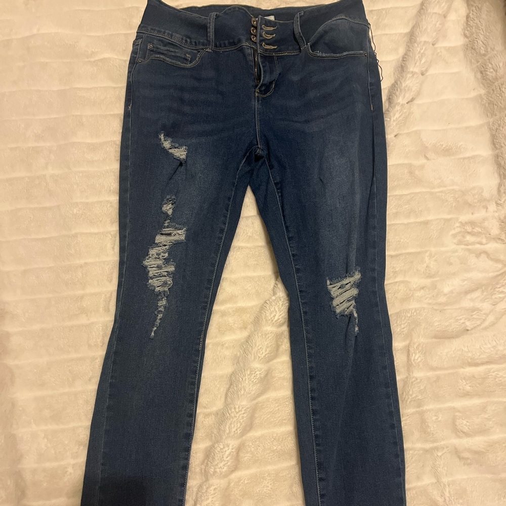 only worn once